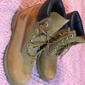 men’s timberlands.